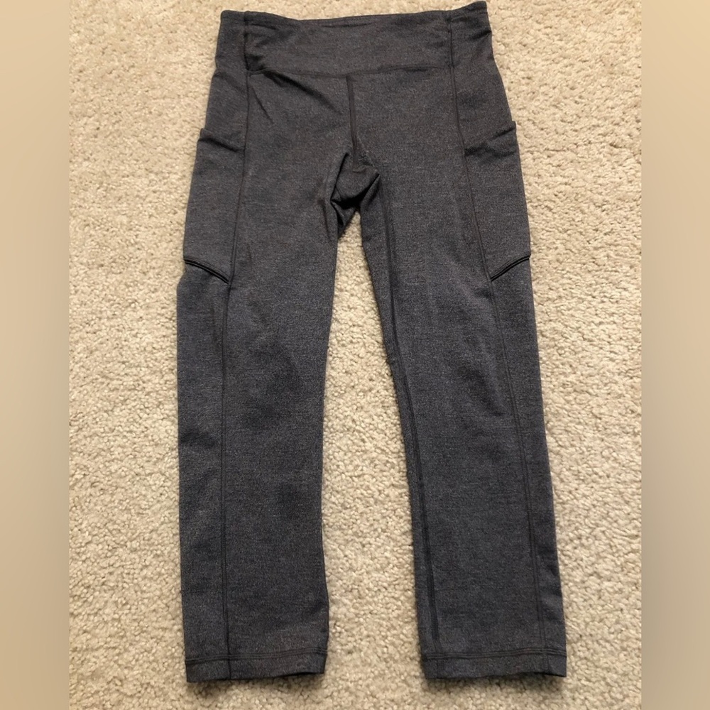 Women's Lululemon Athletica Grey Charcoal Sport Leggings Size 6 Zipped Pocket
